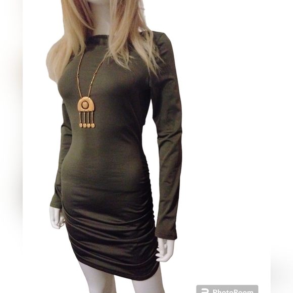 no brand Dresses & Skirts - Ruched Side long sleeve bodycon Mini Dress Sz L‎ open back olive green